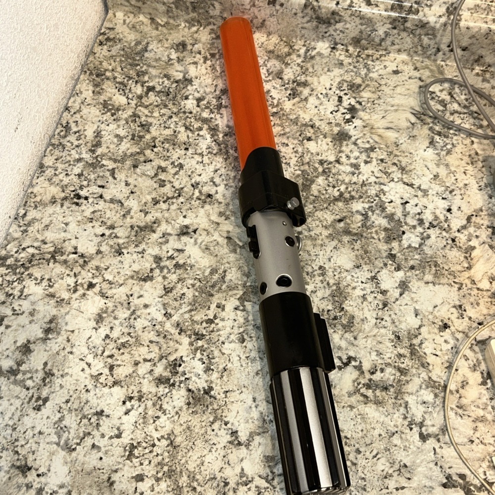 Hasbro Star Wars 2002‎ Darth Vader Electronic Lightsaber TESTED WORKS D2